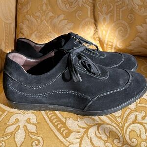 Heschung suede shoes